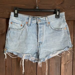 Levi’s Wedgie Highwaisted Shorts